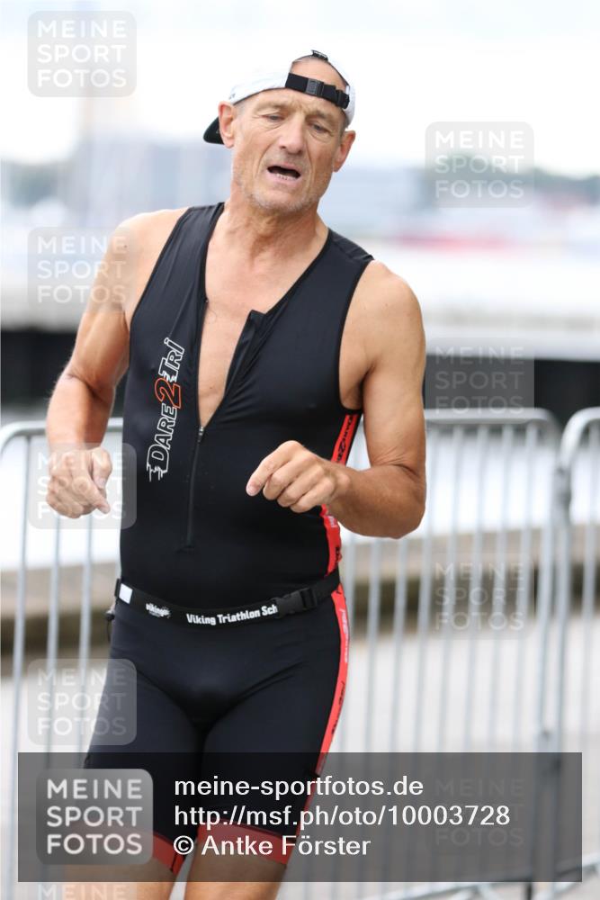 16.08.2026 - KN Förde Triathlon 2026 Antke Förster http://msf.ph/oto/10003728 16.08.2026 11:43:40 Laufen 2, 24 meine-sportfotos.de