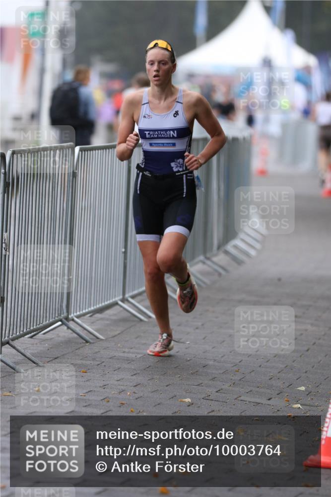 16.08.2026 - KN Förde Triathlon 2026 Antke Förster http://msf.ph/oto/10003764 16.08.2026 10:04:51 Laufen  meine-sportfotos.de