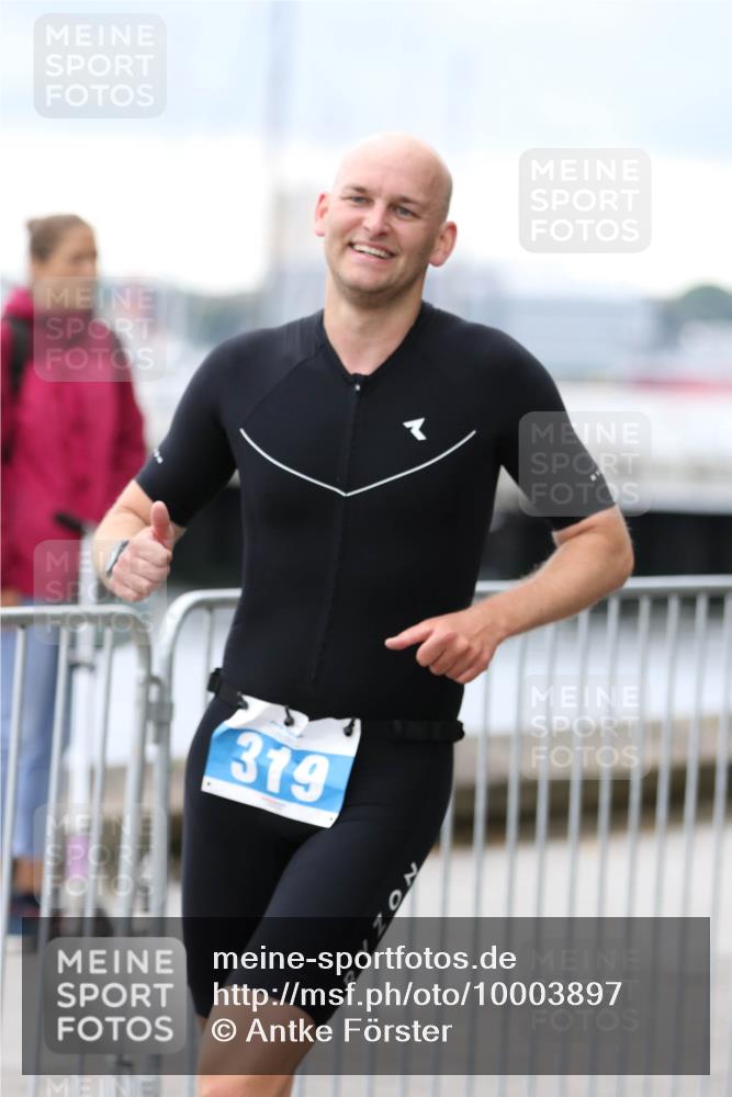 16.08.2026 - KN Förde Triathlon 2026 Antke Förster http://msf.ph/oto/10003897 16.08.2026 11:45:58 Laufen 319 meine-sportfotos.de