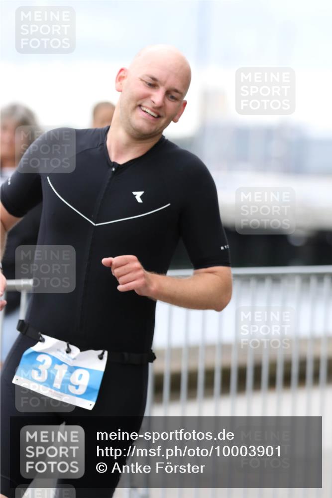 16.08.2026 - KN Förde Triathlon 2026 Antke Förster http://msf.ph/oto/10003901 16.08.2026 11:45:58 Laufen 319 meine-sportfotos.de