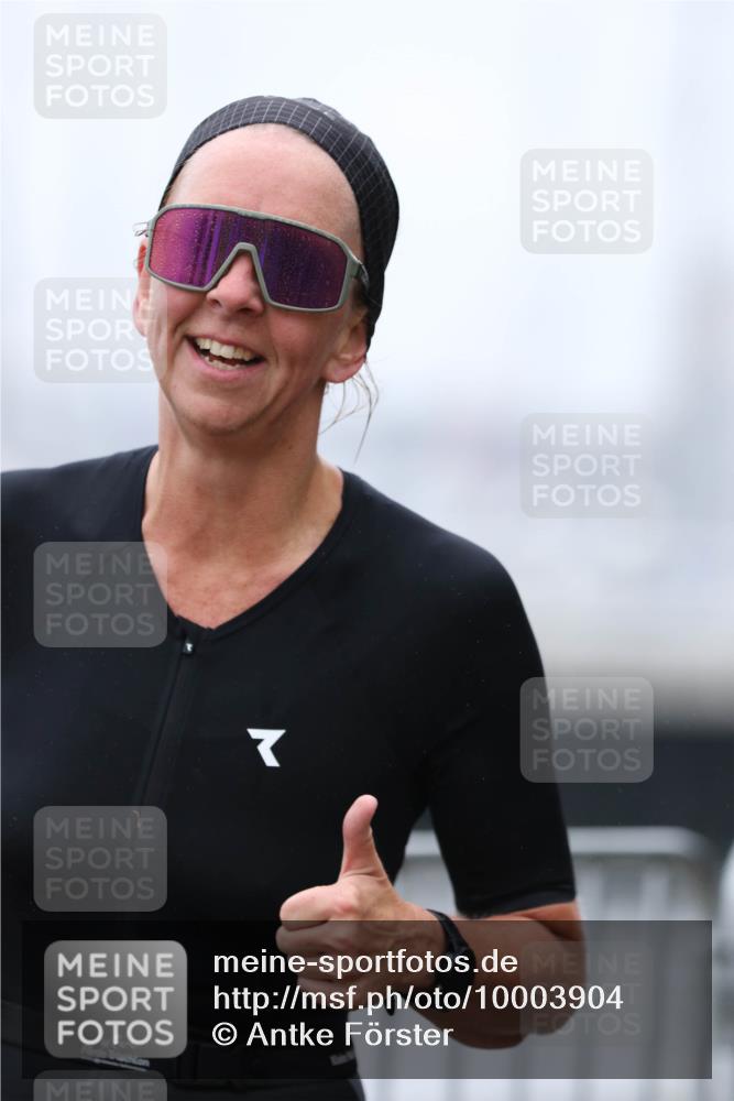 16.08.2026 - KN Förde Triathlon 2026 Antke Förster http://msf.ph/oto/10003904 16.08.2026 10:06:03 Laufen  meine-sportfotos.de