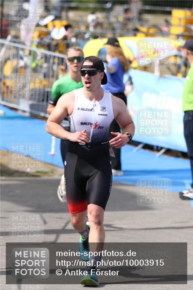 16.08.2026 - KN Förde Triathlon 2026 Antke Förster http://msf.ph/oto/10003915 16.08.2026 15:07:28 Laufen  meine-sportfotos.de