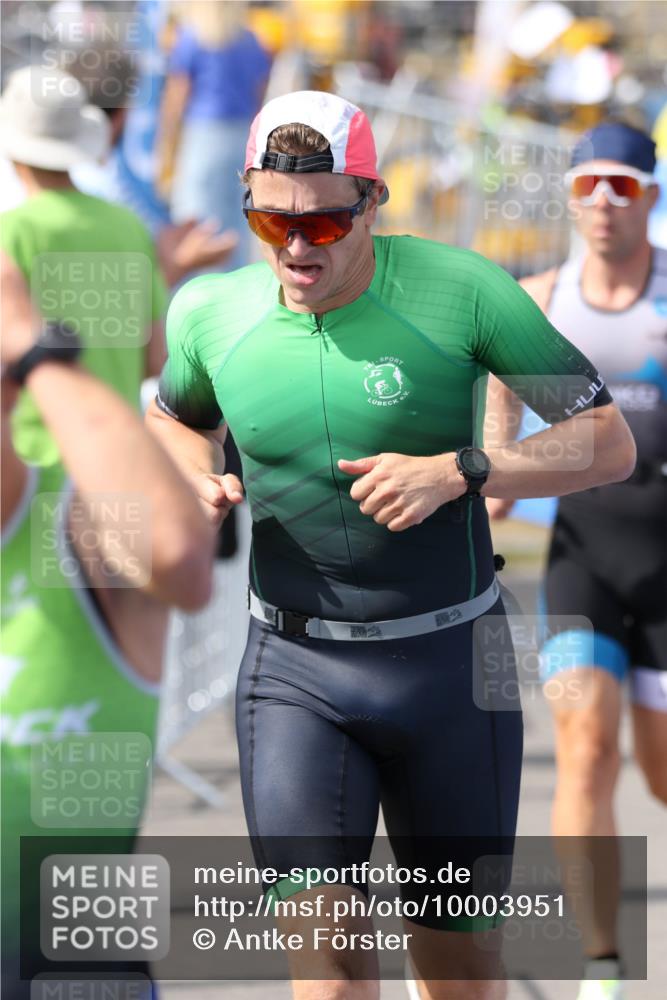 16.08.2026 - KN Förde Triathlon 2026 Antke Förster http://msf.ph/oto/10003951 16.08.2026 15:07:34 Laufen  meine-sportfotos.de