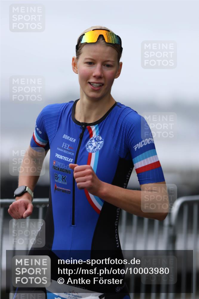 16.08.2026 - KN Förde Triathlon 2026 Antke Förster http://msf.ph/oto/10003980 16.08.2026 10:06:48 Laufen 2, 2026 meine-sportfotos.de