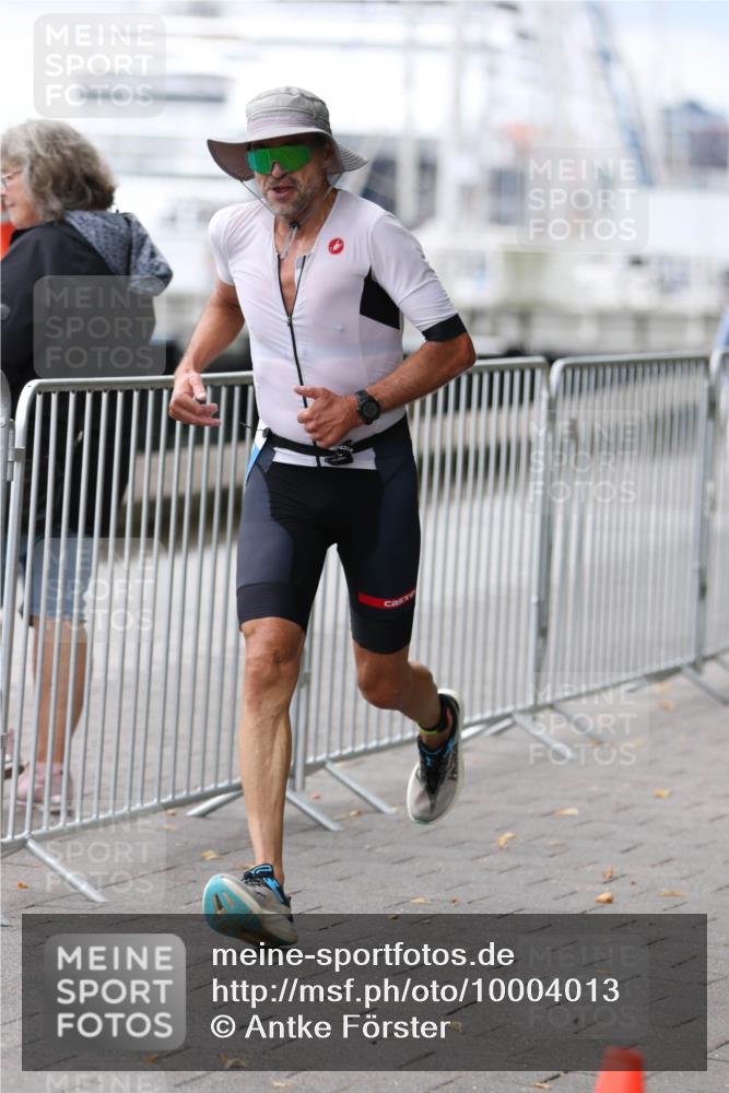 16.08.2026 - KN Förde Triathlon 2026 Antke Förster http://msf.ph/oto/10004013 16.08.2026 11:46:55 Laufen  meine-sportfotos.de