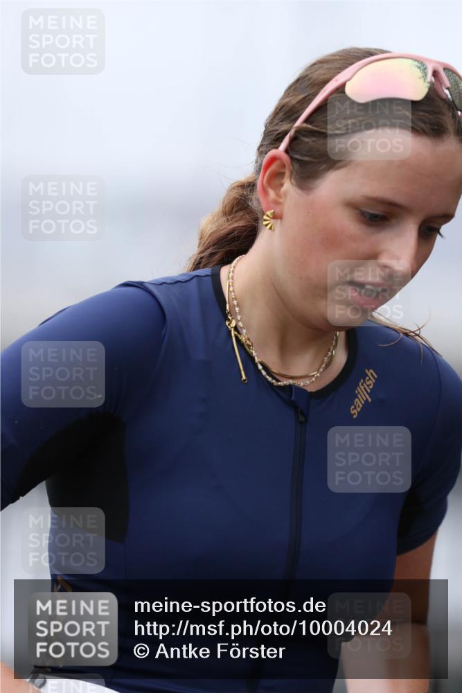 16.08.2026 - KN Förde Triathlon 2026 Antke Förster http://msf.ph/oto/10004024 16.08.2026 10:07:10 Laufen  meine-sportfotos.de