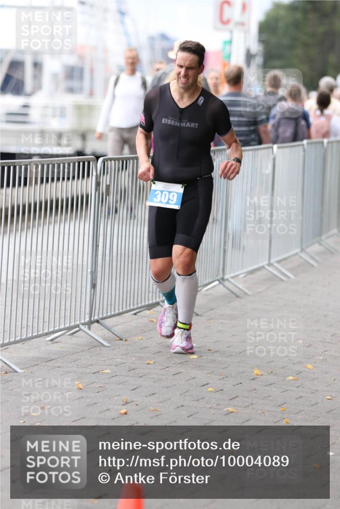 16.08.2026 - KN Förde Triathlon 2026 Antke Förster http://msf.ph/oto/10004089 16.08.2026 11:48:02 Laufen 309 meine-sportfotos.de