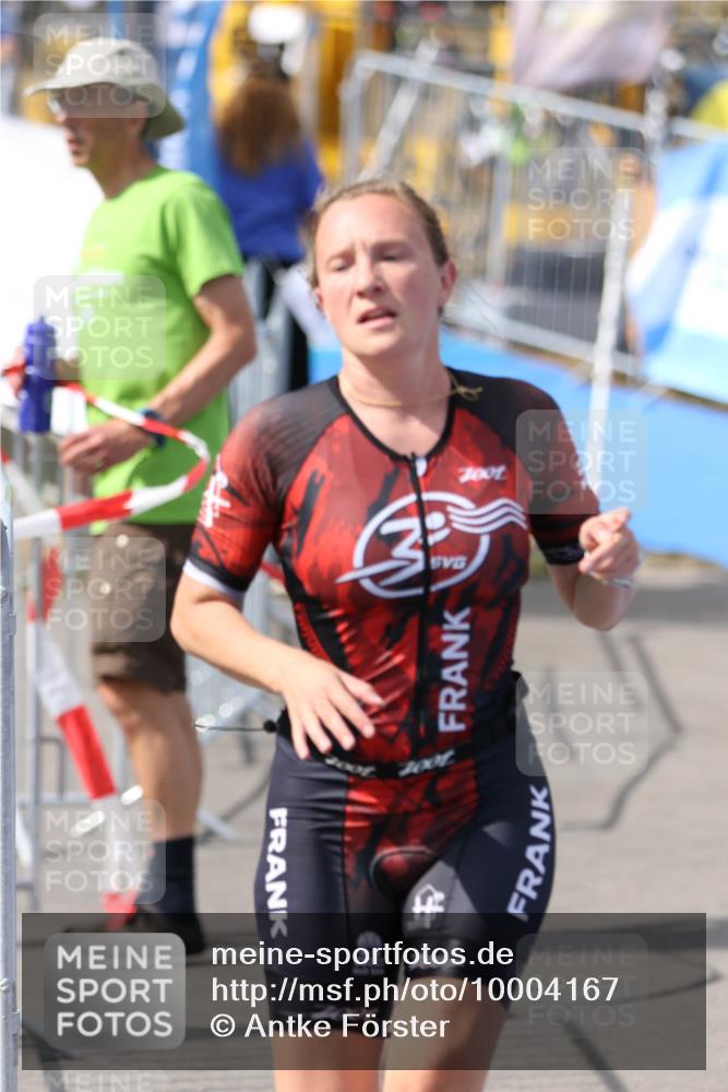 16.08.2026 - KN Förde Triathlon 2026 Antke Förster http://msf.ph/oto/10004167 16.08.2026 15:11:45 Laufen 7801, 7001 meine-sportfotos.de