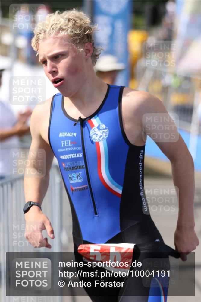 16.08.2026 - KN Förde Triathlon 2026 Antke Förster http://msf.ph/oto/10004191 16.08.2026 15:22:10 Laufen 2, 5 meine-sportfotos.de