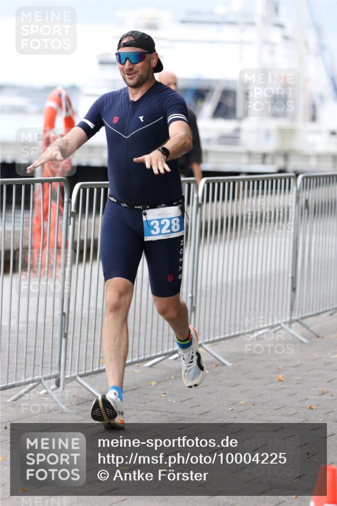 16.08.2026 - KN Förde Triathlon 2026 Antke Förster http://msf.ph/oto/10004225 16.08.2026 11:48:58 Laufen 328 meine-sportfotos.de