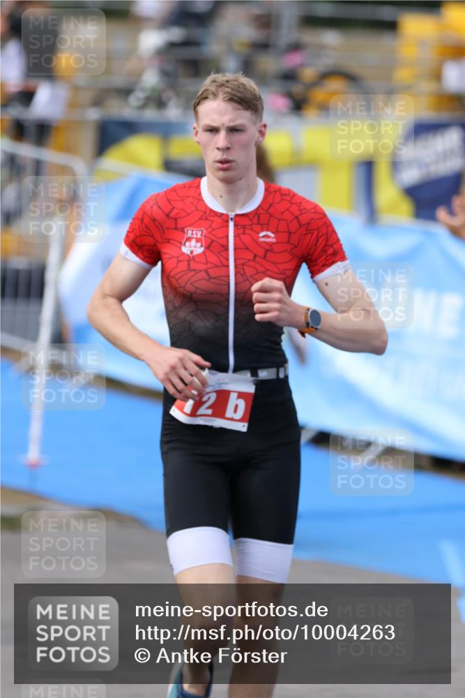 16.08.2026 - KN Förde Triathlon 2026 Antke Förster http://msf.ph/oto/10004263 16.08.2026 15:24:31 Laufen 2 meine-sportfotos.de