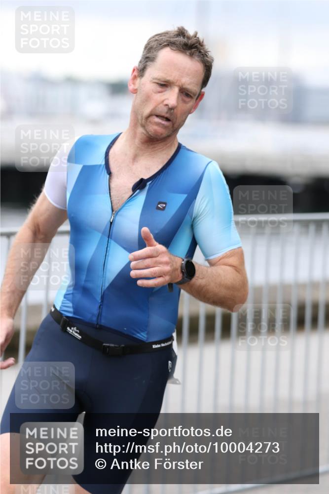 16.08.2026 - KN Förde Triathlon 2026 Antke Förster http://msf.ph/oto/10004273 16.08.2026 11:49:11 Laufen  meine-sportfotos.de