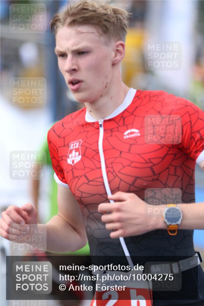 16.08.2026 - KN Förde Triathlon 2026 Antke Förster http://msf.ph/oto/10004275 16.08.2026 15:24:33 Laufen 2 meine-sportfotos.de