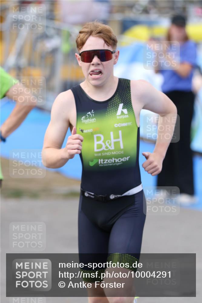16.08.2026 - KN Förde Triathlon 2026 Antke Förster http://msf.ph/oto/10004291 16.08.2026 15:25:43 Laufen  meine-sportfotos.de
