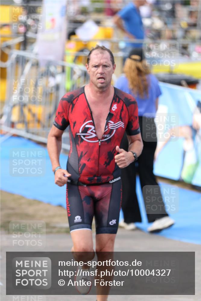 16.08.2026 - KN Förde Triathlon 2026 Antke Förster http://msf.ph/oto/10004327 16.08.2026 15:26:36 Laufen 16 meine-sportfotos.de