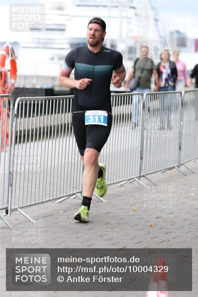 16.08.2026 - KN Förde Triathlon 2026 Antke Förster http://msf.ph/oto/10004329 16.08.2026 11:49:31 Laufen 311, 171 meine-sportfotos.de