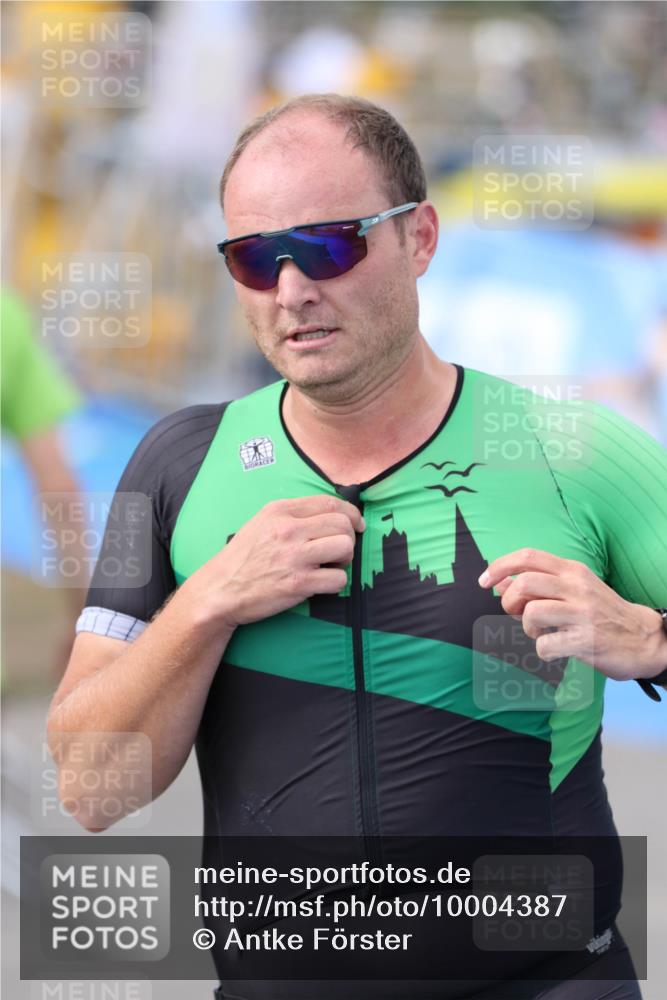 16.08.2026 - KN Förde Triathlon 2026 Antke Förster http://msf.ph/oto/10004387 16.08.2026 15:27:41 Laufen  meine-sportfotos.de