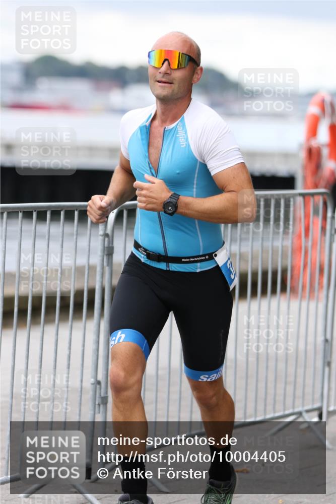 16.08.2026 - KN Förde Triathlon 2026 Antke Förster http://msf.ph/oto/10004405 16.08.2026 11:50:01 Laufen  meine-sportfotos.de