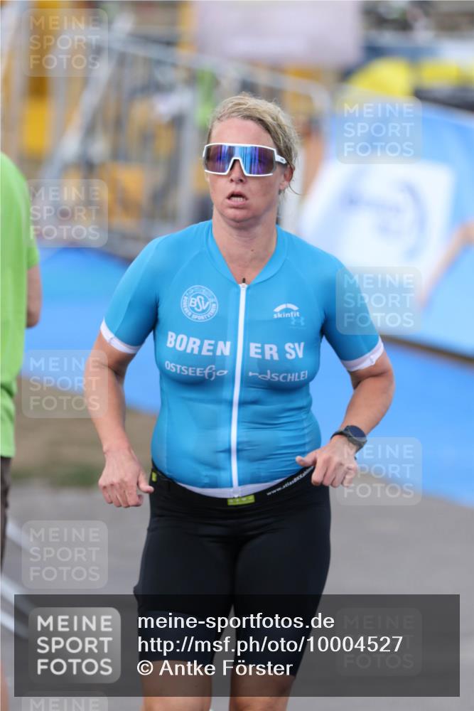 16.08.2026 - KN Förde Triathlon 2026 Antke Förster http://msf.ph/oto/10004527 16.08.2026 15:32:05 Laufen  meine-sportfotos.de