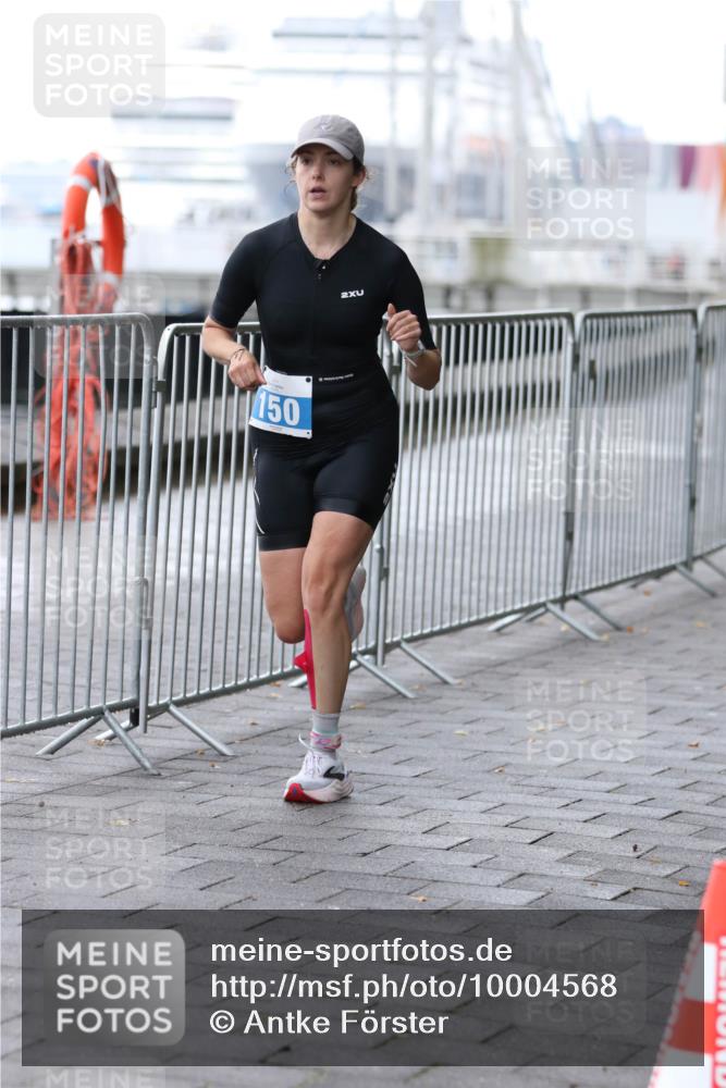 16.08.2026 - KN Förde Triathlon 2026 Antke Förster http://msf.ph/oto/10004568 16.08.2026 10:11:21 Laufen 150, 2 meine-sportfotos.de