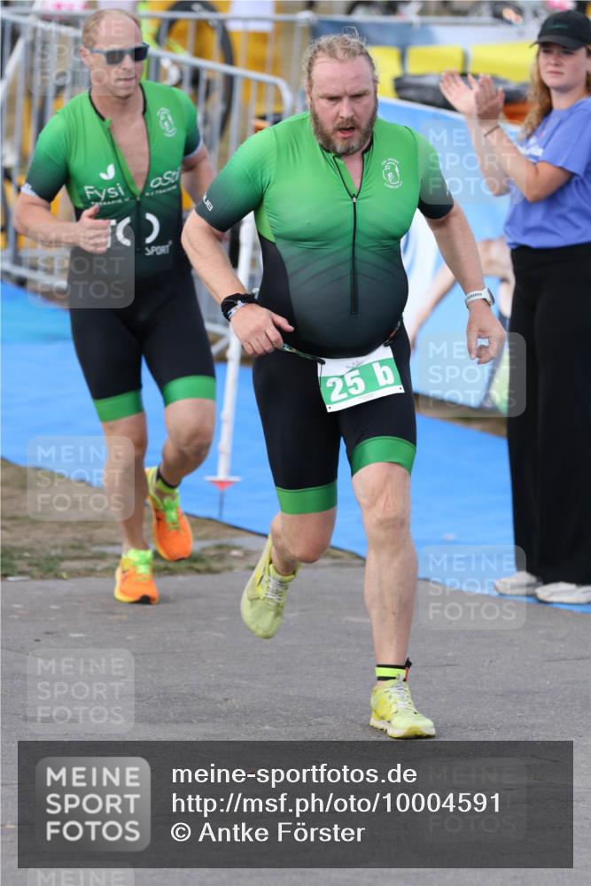 16.08.2026 - KN Förde Triathlon 2026 Antke Förster http://msf.ph/oto/10004591 16.08.2026 15:33:31 Laufen 25 meine-sportfotos.de