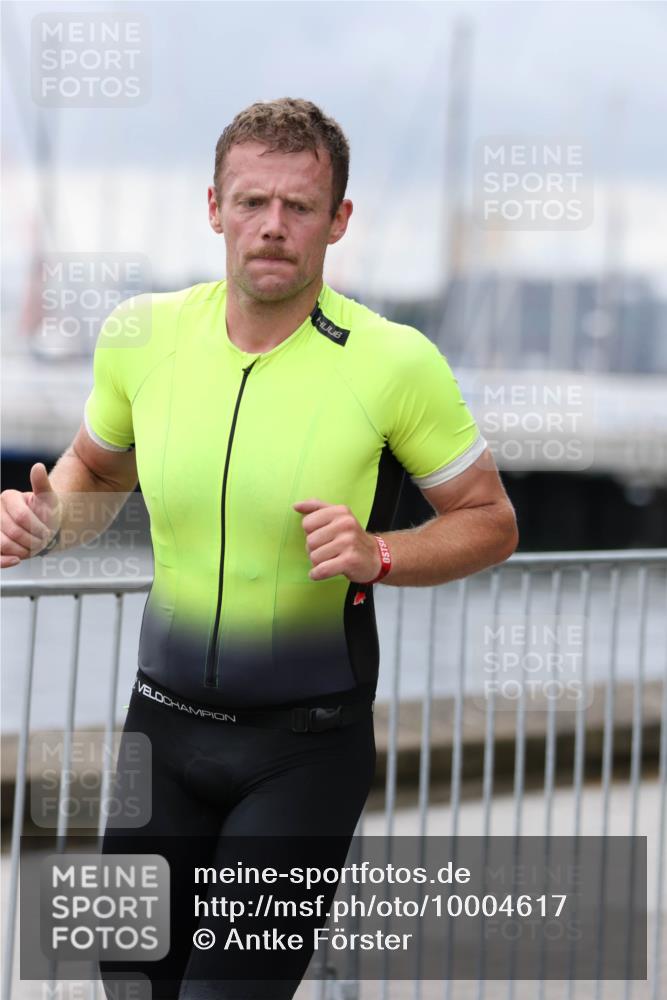 16.08.2026 - KN Förde Triathlon 2026 Antke Förster http://msf.ph/oto/10004617 16.08.2026 11:51:15 Laufen  meine-sportfotos.de