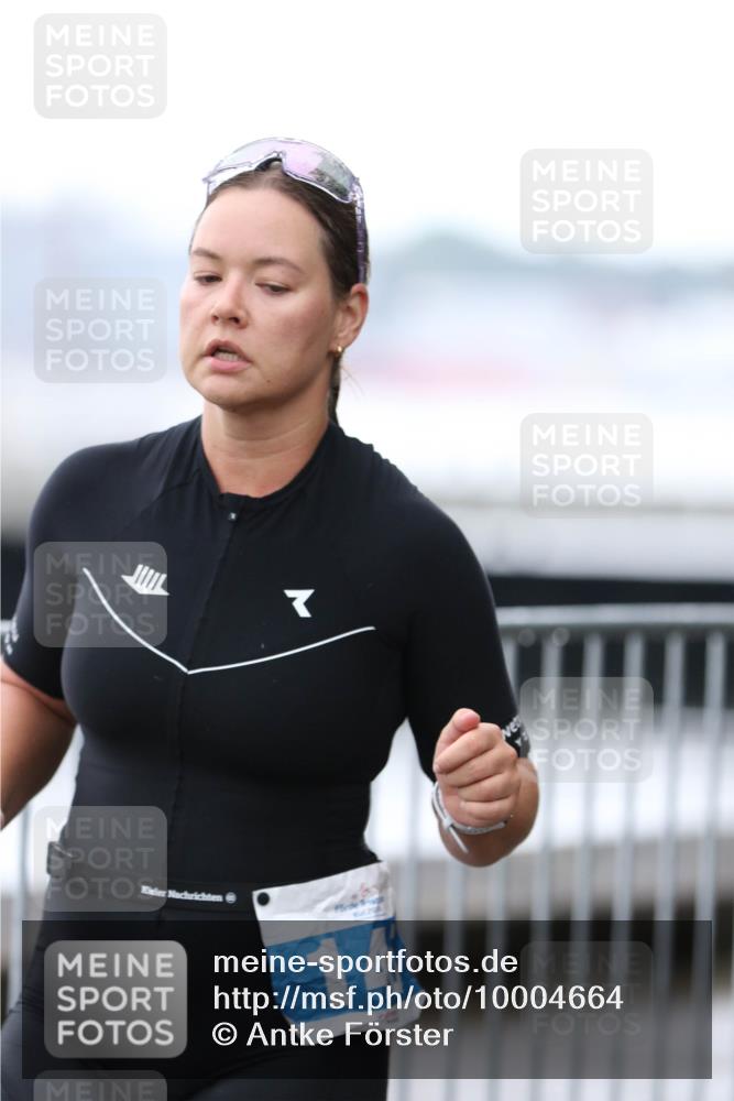 16.08.2026 - KN Förde Triathlon 2026 Antke Förster http://msf.ph/oto/10004664 16.08.2026 10:11:57 Laufen 1, 14 meine-sportfotos.de