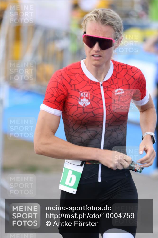 16.08.2026 - KN Förde Triathlon 2026 Antke Förster http://msf.ph/oto/10004759 16.08.2026 15:35:30 Laufen  meine-sportfotos.de