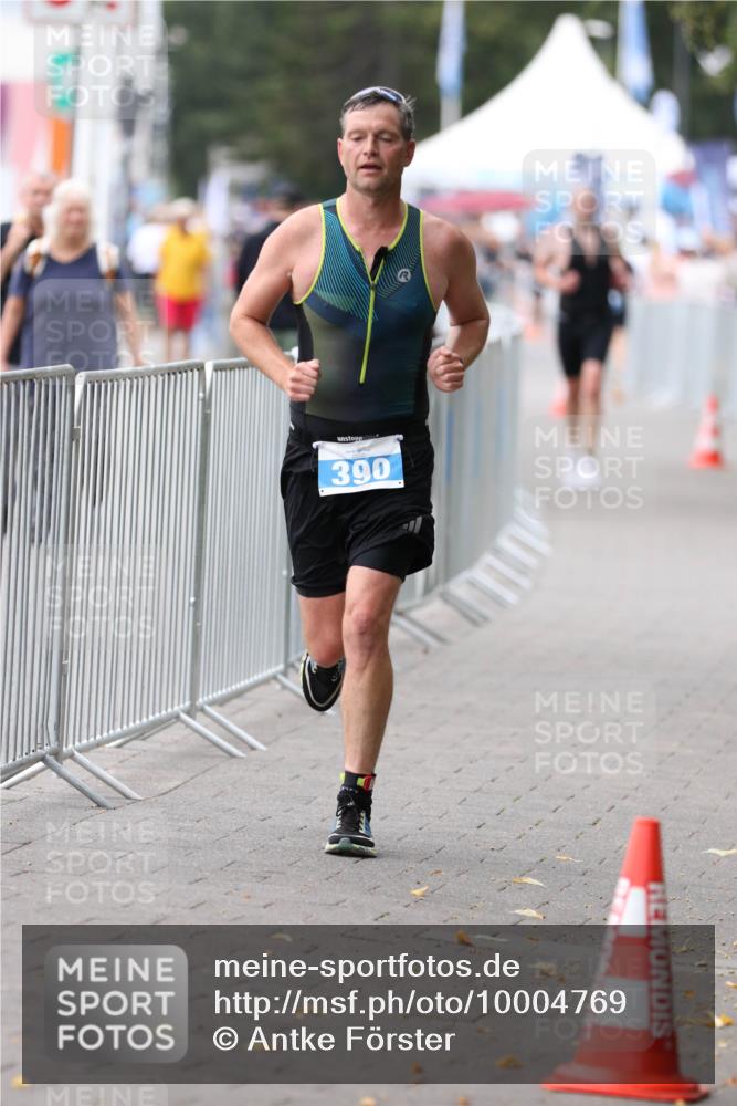 16.08.2026 - KN Förde Triathlon 2026 Antke Förster http://msf.ph/oto/10004769 16.08.2026 11:52:03 Laufen 390 meine-sportfotos.de