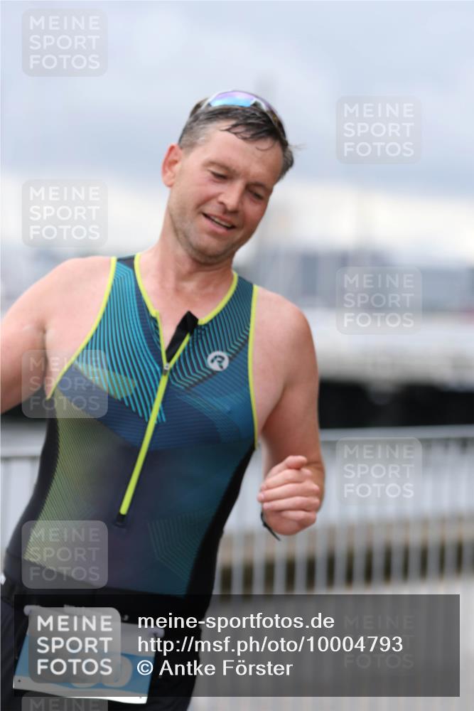 16.08.2026 - KN Förde Triathlon 2026 Antke Förster http://msf.ph/oto/10004793 16.08.2026 11:52:07 Laufen 390 meine-sportfotos.de