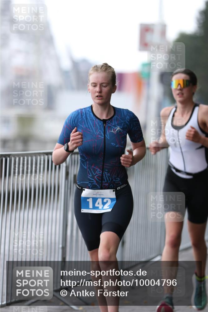 16.08.2026 - KN Förde Triathlon 2026 Antke Förster http://msf.ph/oto/10004796 16.08.2026 10:13:01 Laufen 142 meine-sportfotos.de