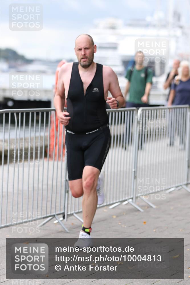 16.08.2026 - KN Förde Triathlon 2026 Antke Förster http://msf.ph/oto/10004813 16.08.2026 11:52:16 Laufen  meine-sportfotos.de