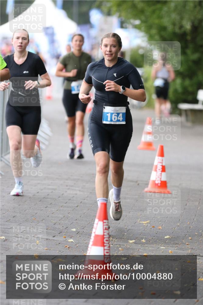 16.08.2026 - KN Förde Triathlon 2026 Antke Förster http://msf.ph/oto/10004880 16.08.2026 10:13:25 Laufen 164 meine-sportfotos.de