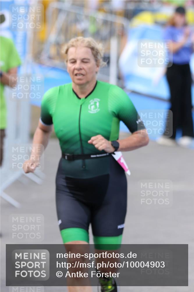 16.08.2026 - KN Förde Triathlon 2026 Antke Förster http://msf.ph/oto/10004903 16.08.2026 15:43:06 Laufen  meine-sportfotos.de
