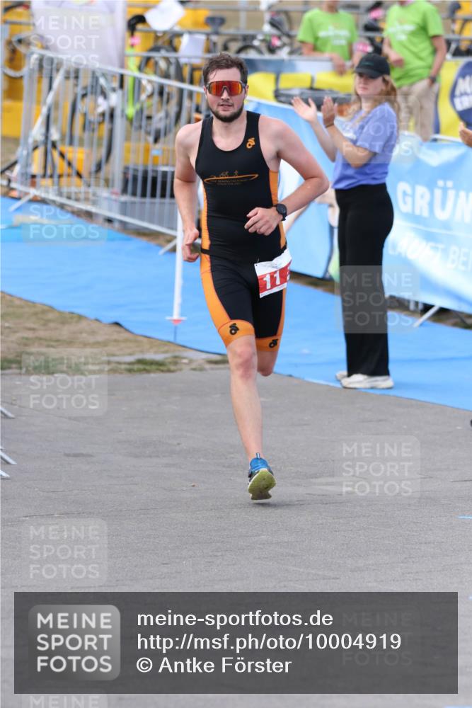 16.08.2026 - KN Förde Triathlon 2026 Antke Förster http://msf.ph/oto/10004919 16.08.2026 15:44:01 Laufen 11 meine-sportfotos.de