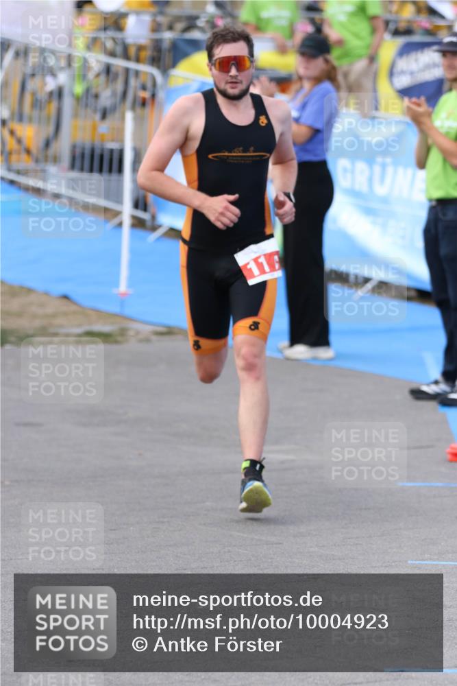 16.08.2026 - KN Förde Triathlon 2026 Antke Förster http://msf.ph/oto/10004923 16.08.2026 15:44:01 Laufen 11 meine-sportfotos.de