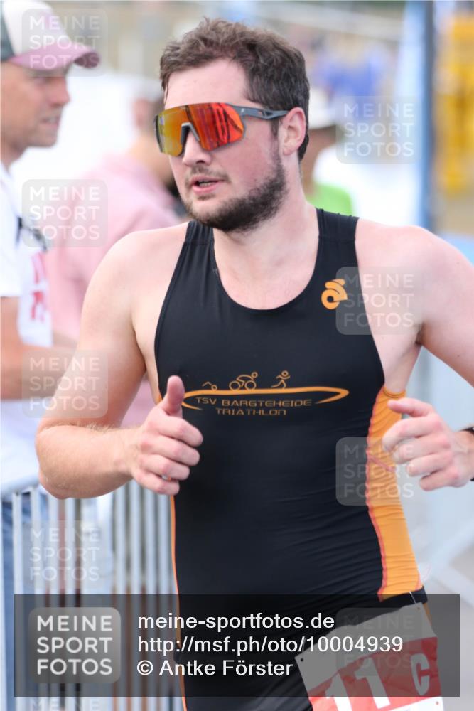 16.08.2026 - KN Förde Triathlon 2026 Antke Förster http://msf.ph/oto/10004939 16.08.2026 15:44:03 Laufen 11 meine-sportfotos.de