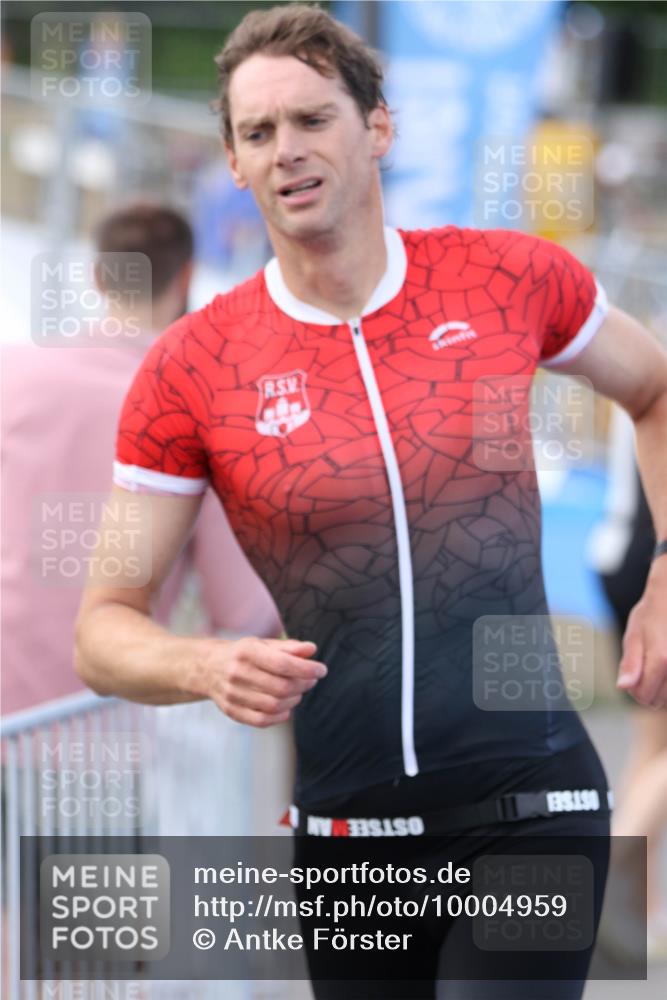 16.08.2026 - KN Förde Triathlon 2026 Antke Förster http://msf.ph/oto/10004959 16.08.2026 15:44:39 Laufen  meine-sportfotos.de