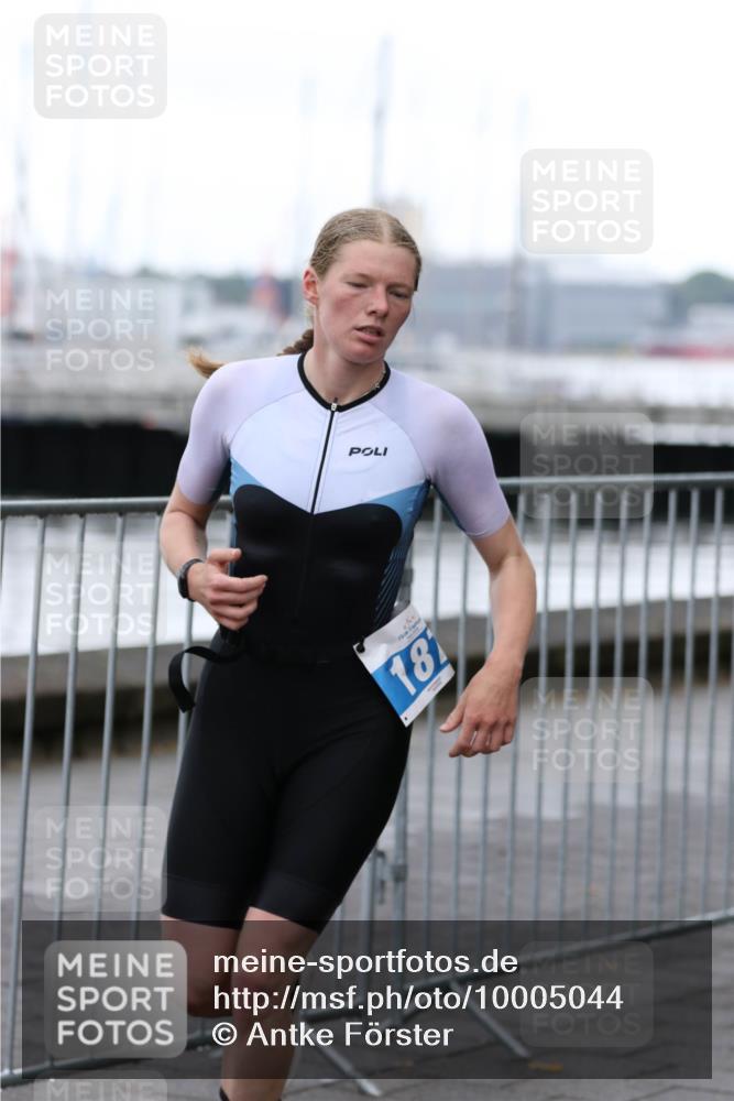 16.08.2026 - KN Förde Triathlon 2026 Antke Förster http://msf.ph/oto/10005044 16.08.2026 10:14:25 Laufen 181 meine-sportfotos.de