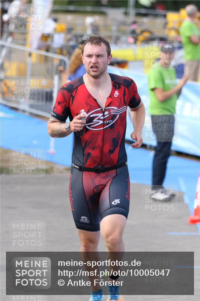 16.08.2026 - KN Förde Triathlon 2026 Antke Förster http://msf.ph/oto/10005047 16.08.2026 15:51:30 Laufen 3, 200 meine-sportfotos.de