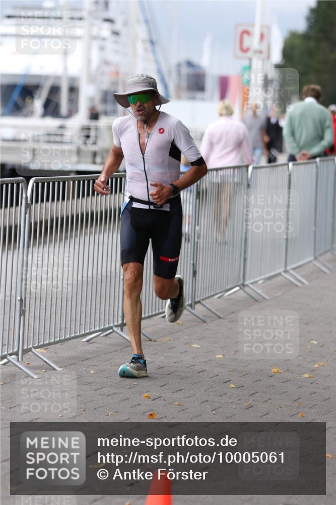16.08.2026 - KN Förde Triathlon 2026 Antke Förster http://msf.ph/oto/10005061 16.08.2026 11:54:14 Laufen  meine-sportfotos.de
