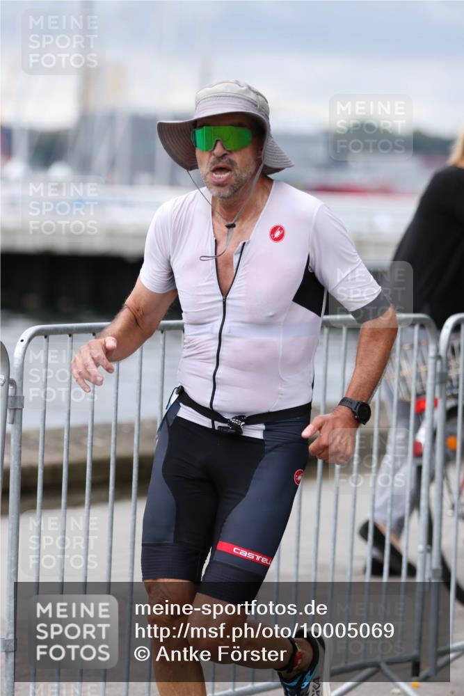 16.08.2026 - KN Förde Triathlon 2026 Antke Förster http://msf.ph/oto/10005069 16.08.2026 11:54:16 Laufen  meine-sportfotos.de
