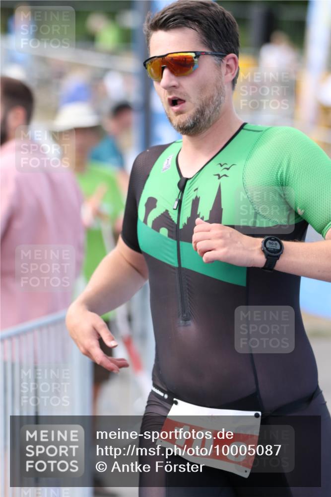 16.08.2026 - KN Förde Triathlon 2026 Antke Förster http://msf.ph/oto/10005087 16.08.2026 15:51:55 Laufen 90, 0, 10, 57, 10 meine-sportfotos.de