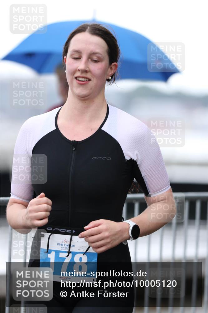 16.08.2026 - KN Förde Triathlon 2026 Antke Förster http://msf.ph/oto/10005120 16.08.2026 10:14:56 Laufen 202, 178 meine-sportfotos.de