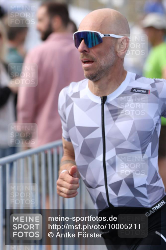 16.08.2026 - KN Förde Triathlon 2026 Antke Förster http://msf.ph/oto/10005211 16.08.2026 15:54:45 Laufen  meine-sportfotos.de