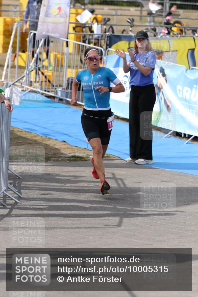 16.08.2026 - KN Förde Triathlon 2026 Antke Förster http://msf.ph/oto/10005315 16.08.2026 15:58:01 Laufen 16 meine-sportfotos.de