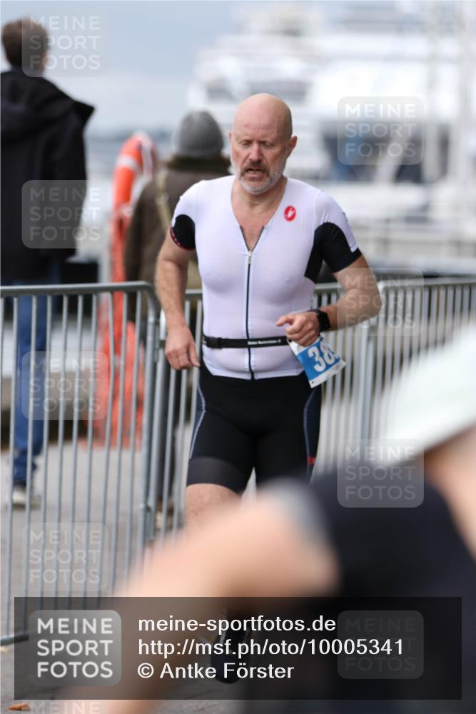 16.08.2026 - KN Förde Triathlon 2026 Antke Förster http://msf.ph/oto/10005341 16.08.2026 11:56:12 Laufen 38 meine-sportfotos.de