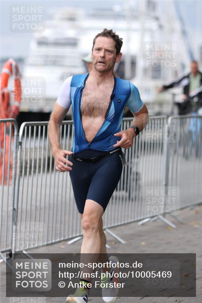 16.08.2026 - KN Förde Triathlon 2026 Antke Förster http://msf.ph/oto/10005469 16.08.2026 11:56:51 Laufen  meine-sportfotos.de