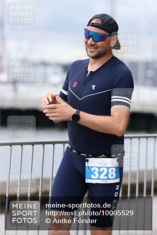 16.08.2026 - KN Förde Triathlon 2026 Antke Förster http://msf.ph/oto/10005529 16.08.2026 11:57:08 Laufen 328 meine-sportfotos.de