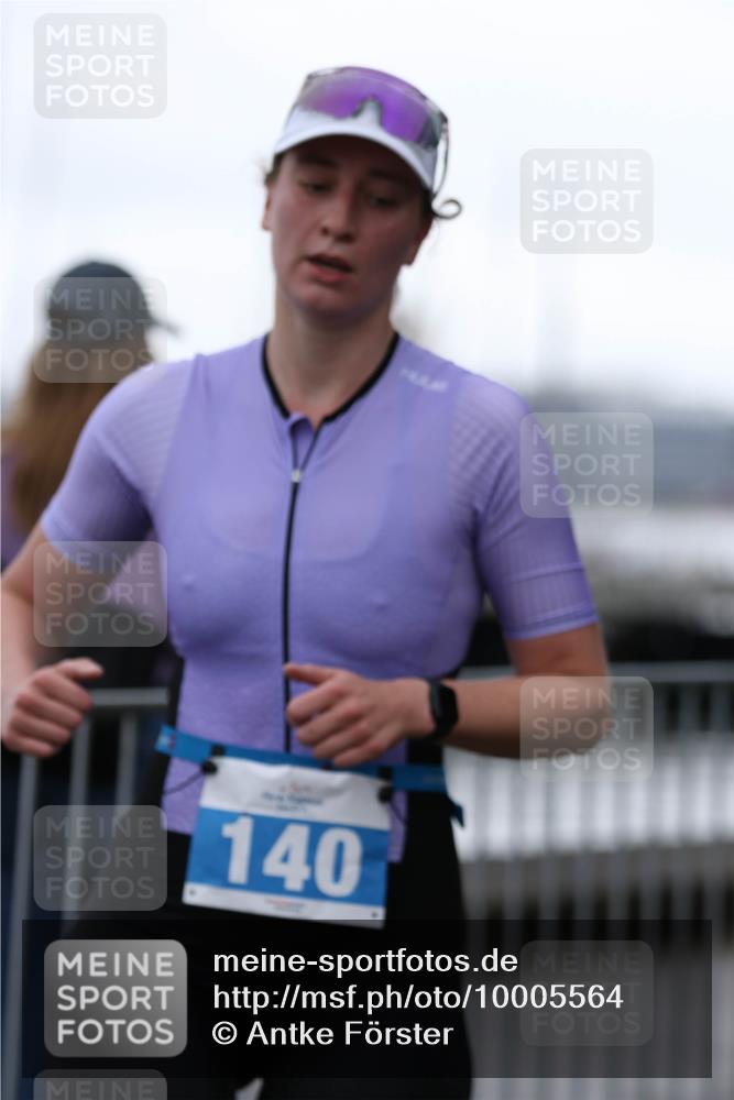 16.08.2026 - KN Förde Triathlon 2026 Antke Förster http://msf.ph/oto/10005564 16.08.2026 10:17:45 Laufen 140 meine-sportfotos.de
